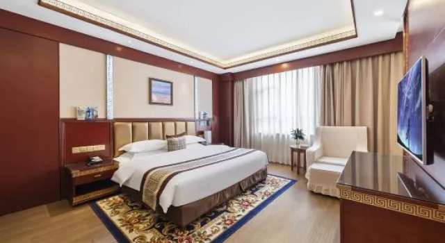 Люкс DEBON International Hotel