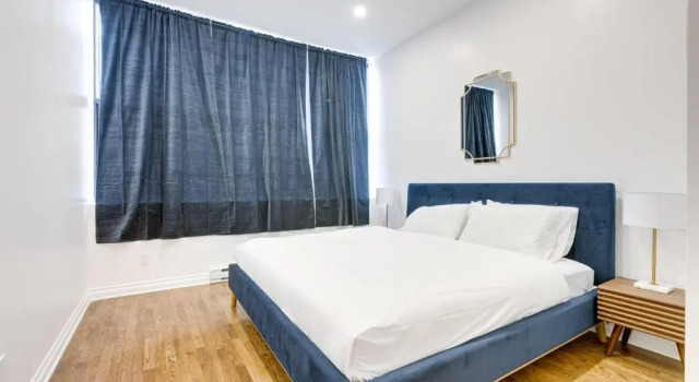 M11 Stylish Cute 3BR in the Heart of the City, Rezervasyon Otel Plateau Mont Royal Montreal, Complexe Desjardins yakınında