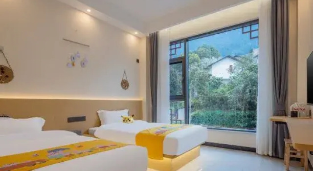 Люкс Yichang Danfengyuan Homestay (Three Gorges Dam Scenic Area)