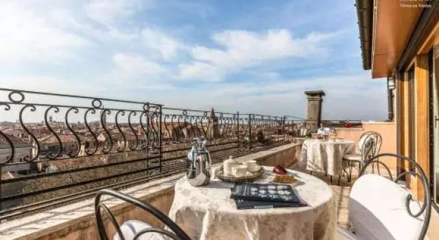 Ca' Cerchieri Terrace, Забронировать Апартаменты/квартира Дорсодуро Венеция, рядом с Accademia Bridge