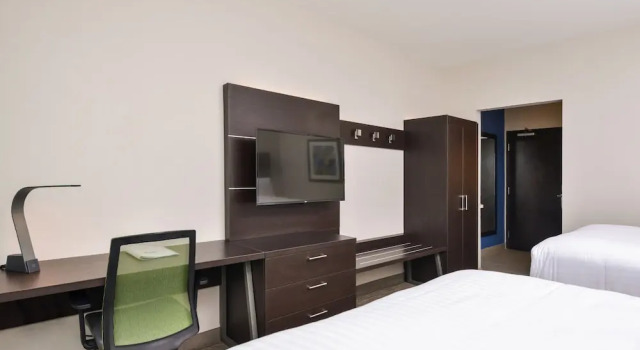 Holiday Inn Express Donaldsonville, Boek Hotel Hotels in Missouri met zwembad, Zwembad