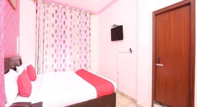 OYO 15772 Silver City, Забронировать Отель Отели Chandigarh Region с завтраком, Завтраки