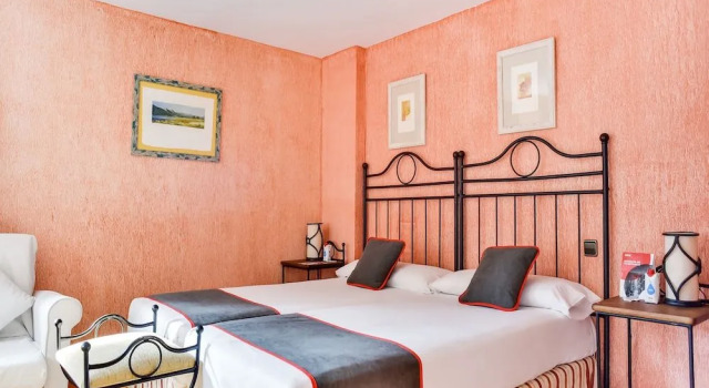 Hotel El Corzo, 预订 酒店 Los Baldios 西班牙