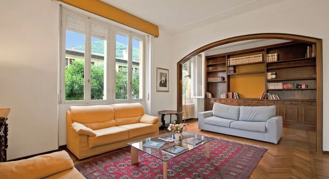 Villa Besana at 200 mt From Lake, Book Villa Villas in Barbarano, Villa