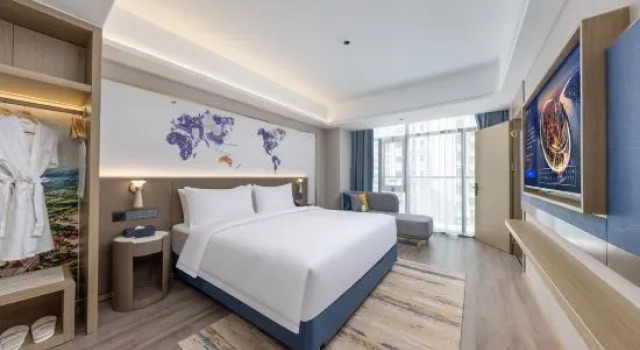 Люкс Deluxe с балконом и с видом на город Kyriad Hotel (Lincang Washan Fengcheng Branch)
