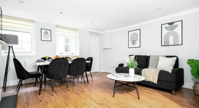 Апартаменты Elegant 2BR 2BA with Patio in Kennington
