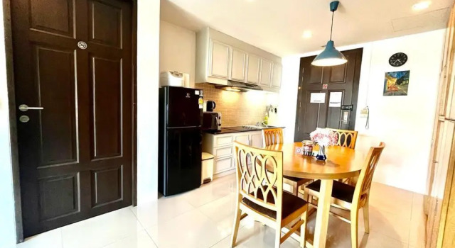 6-19 - 2 Bdr Condo With Balcony and Shared Pool, Забронировать Дом для отпуска Виллы Южного Таиланда, Вилла