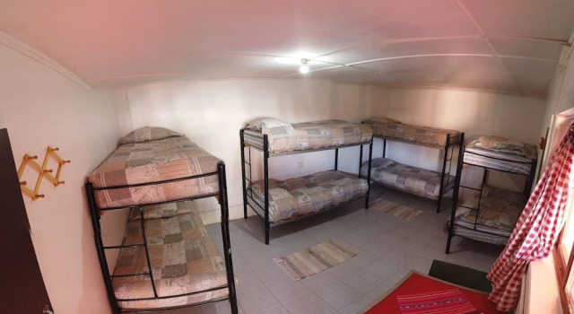 Кровать в общем номере Hostal Covaine - Hostel
