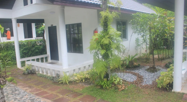 Бунгало Deluxe с балконом и с красивым видом из окна Privacy Resort - Koh Chang