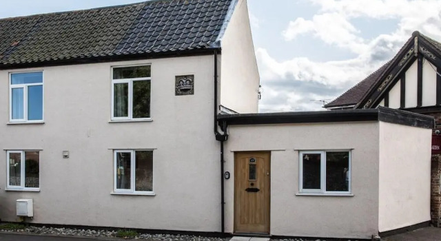 Beach Breeze Cottage, Забронировать Дом для отпуска Грейт-Ярмут The Broads, рядом с Стадион Ярмута