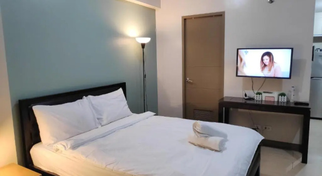 Palm Tree Condos near MNL Airport Terminal 3 by ELR, Boek Hotel Goedkope hotels in Luzon
