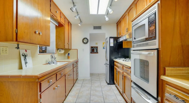 Single-story Retreat ~ 1 Mi to Downtown Tucson!