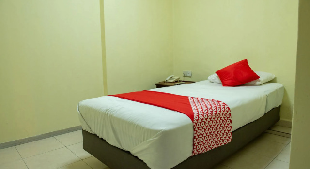 OYO 434 Marbella Hotel, Varaa Hotelli Hotellit Johor pysäköinnillä, Pysäköinti
