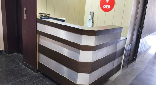OYO Flagship 6298 Motel Divine, Varaa Motelli Hotellit Punjab pysäköinnillä, Pysäköinti