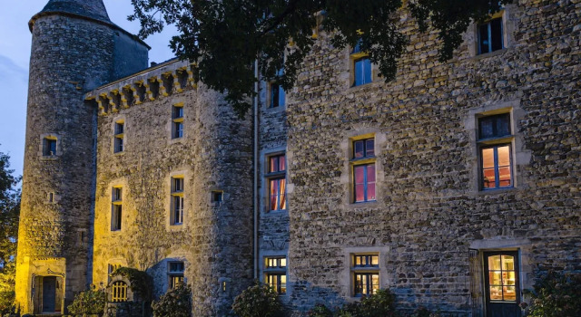 Château de Codignat, Book Hotel Ravel Rhône-Alps