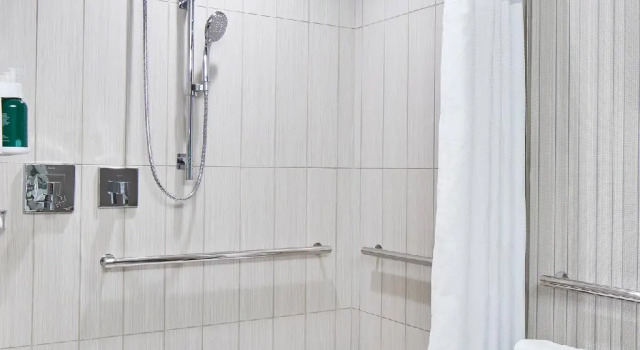 Четырёхместный номер Standard Courtyard Baltimore Downtown/McHenry Row