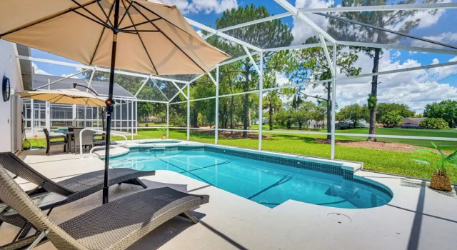 Коттедж Heated Pool & Screened Lanai: Haines City Haven!