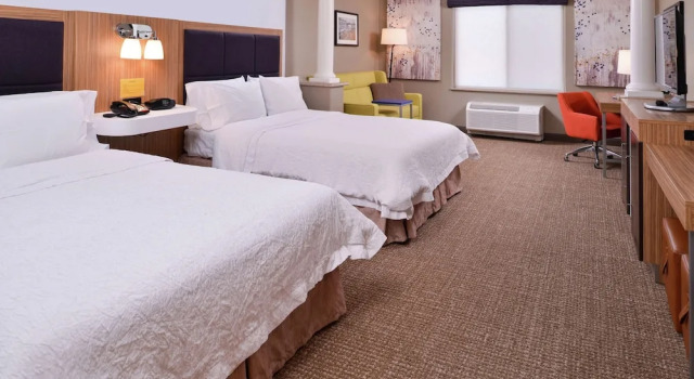Четырёхместная студия Hampton Inn & Suites Woodland-Sacramento Area