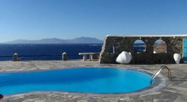 Вилла On the Rocks Villa w Hot Tub at Cavo Delos