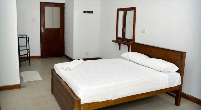 Pearl House, Забронировать Отель Отели Канди с парковкой, рядом с Стадион Богамбара, Парковка