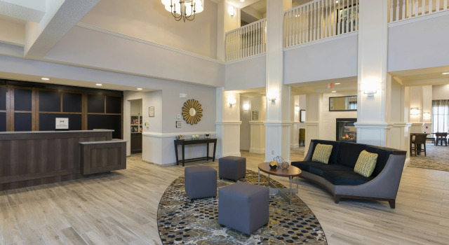 Homewood Suites by Hilton Indianapolis Northwest, Varaa Hotelli Hotellit Indianapolis pysäköinnillä, Pysäköinti