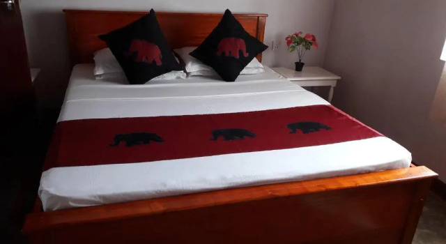 Surf reef guest house, Prenota Affittacamere Hotel a Matara District con piscina, Piscina