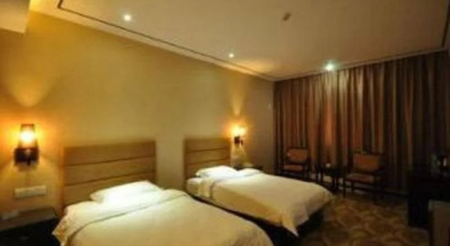 Super 8 by Wyndham Zhengzhou Weft Four Road, Rezervovat Hotel Čeng-čou Henan