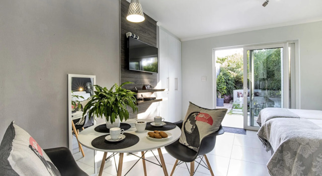 Cat's Eye Cottage