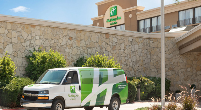 Holiday Inn Hotel & Suites Des Moines-Northwest, an IHG Hotel, Prenota Hotel Hotel a Des Moines con piscina, Piscina