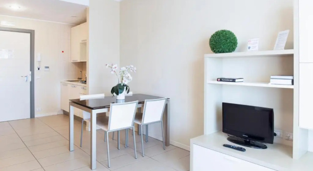 Studio City Residence