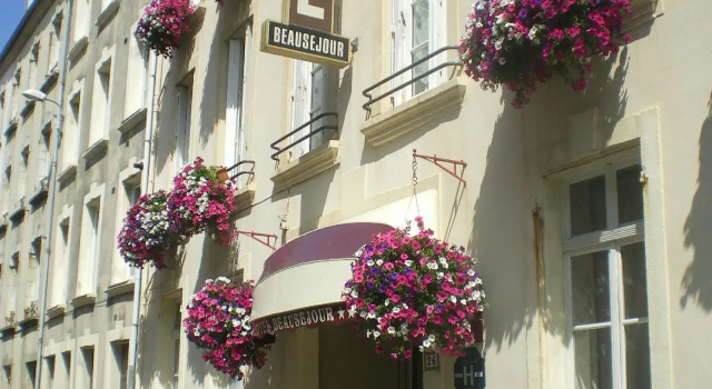 Citotel Hôtel Beauséjour, Book Hotel Hoteller i Cherbourg med parkering, Parkering