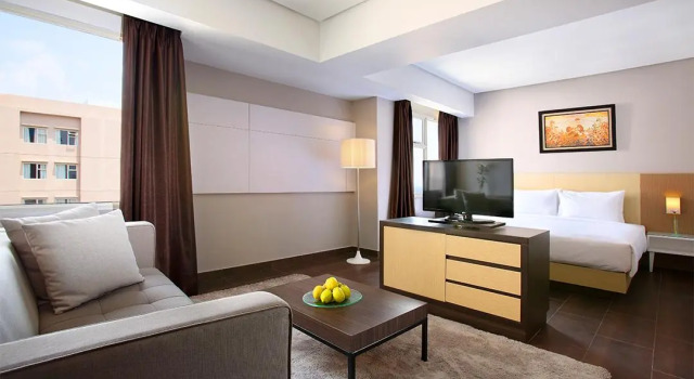 Suite junior Hotel Santika Depok