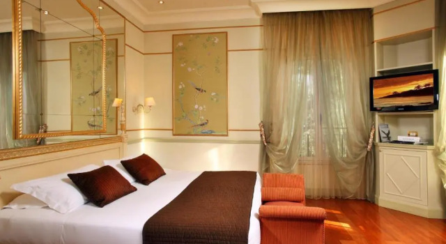 Трёхместный номер Hotel Degli Aranci