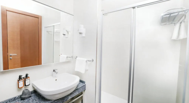 Полулюкс c 1 комнатой с видом на бассейн Hotel Premier Aqua Adults Only - Fruške Terme