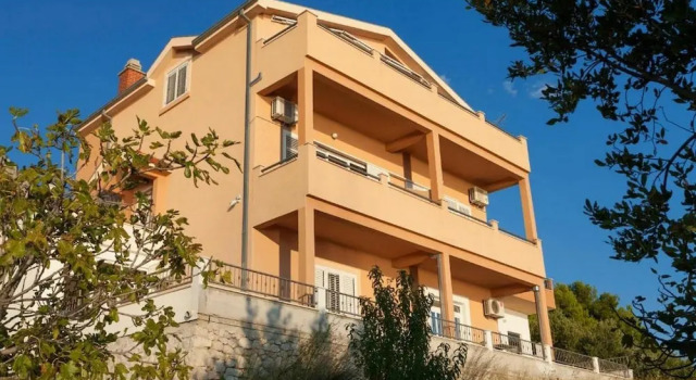 Summerhaven Apartments