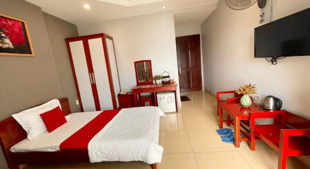 Quang Hoa Airport Hotel, Забронировать Отель Недорогие отели Хошимина, рядом с Международный выставочный и конференц-центр Хошимина HIECC, недорого