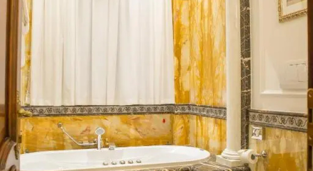 Двухместный люкс Presidential Giuseppe Verdi Grand Hotel Majestic gia Baglioni