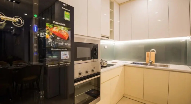 Апартаменты Premium Homefromhome Metropolis Apartments