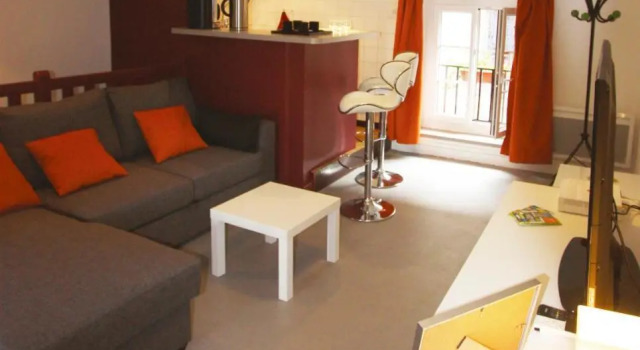Le Petit St Lazare