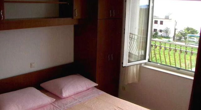 Mediterano Apartmani, Забронировать Отель Отели Подстраны с парковкой, рядом с Частный Пляж «Апартментс Лавица Бич Думичич», Парковка