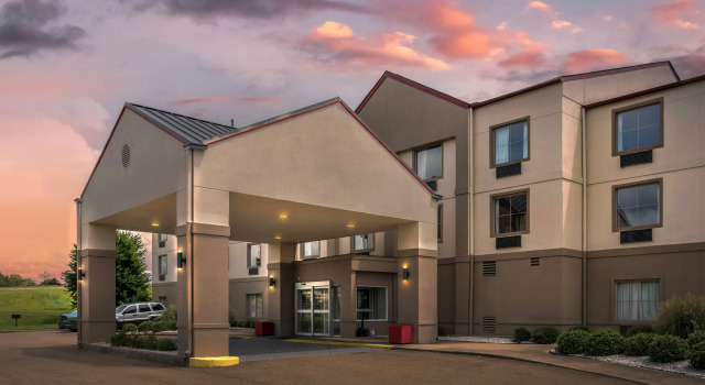 Red Roof Inn & Suites Vicksburg, Buchen Sie Hotel Hotels in Mississippi mit Frühstück, Frühstück