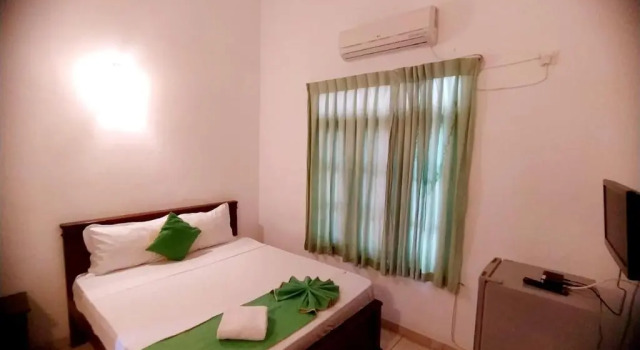 Двухместный номер Deluxe The Empyrean Airport Transit Hotel- 5 Mins from the Airport, Free Airport Pick or Drop, 24 Hr Front Desk