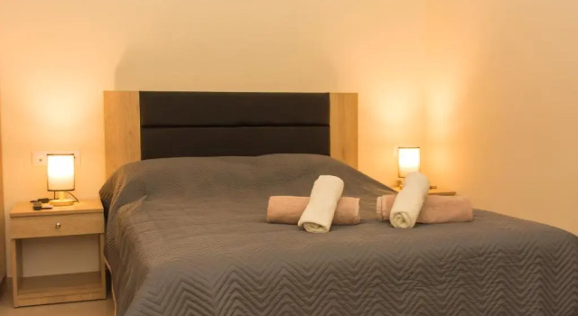Central Luxury Studio 2, Rezervovat Hotel Korint 
