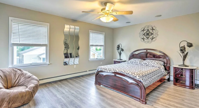 Family-friendly Keansburg Home: Walk to Beach!, Rezervasyon Otel Keansburg New Jersey