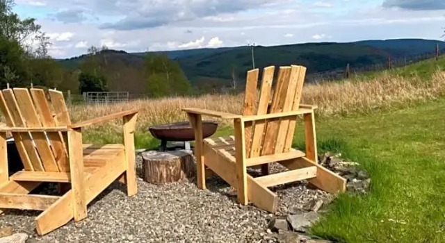 Belan Bluebell Woods Shepherds Hut, Забронировать Отель Отели Сноудония с парковкой, Парковка