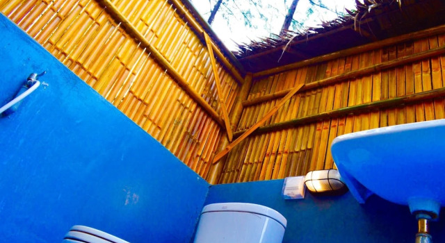 Коттедж Micky Monkey Beach Hotel Phuket Maikhao Thailand
