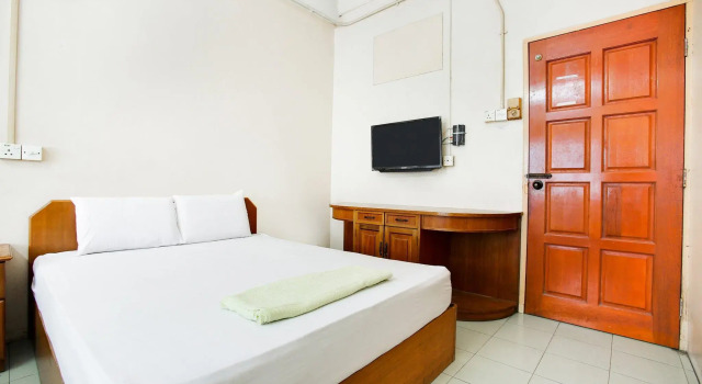 SPOT ON 89626 Hotel Dinar, Забронировать Отель Сунгай-Бесар Селангор