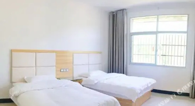 Lingshan Zuoxi Hotel(上饶灵山左溪酒店), Rezerwuj Hotel Shangrao Jiangxi
