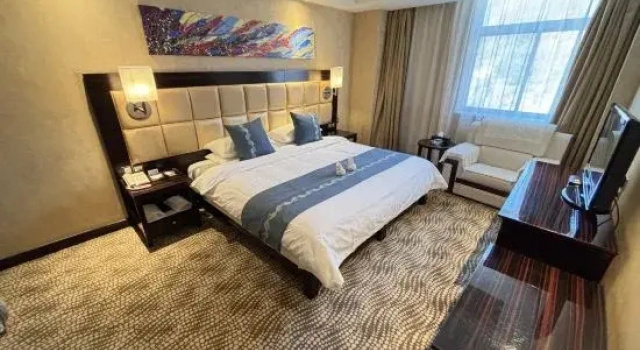 Двухместный люкс Deluxe Wuqi International Hotel - Yan'an