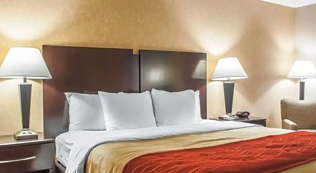 Номер Standard Quality Inn Dunkirk